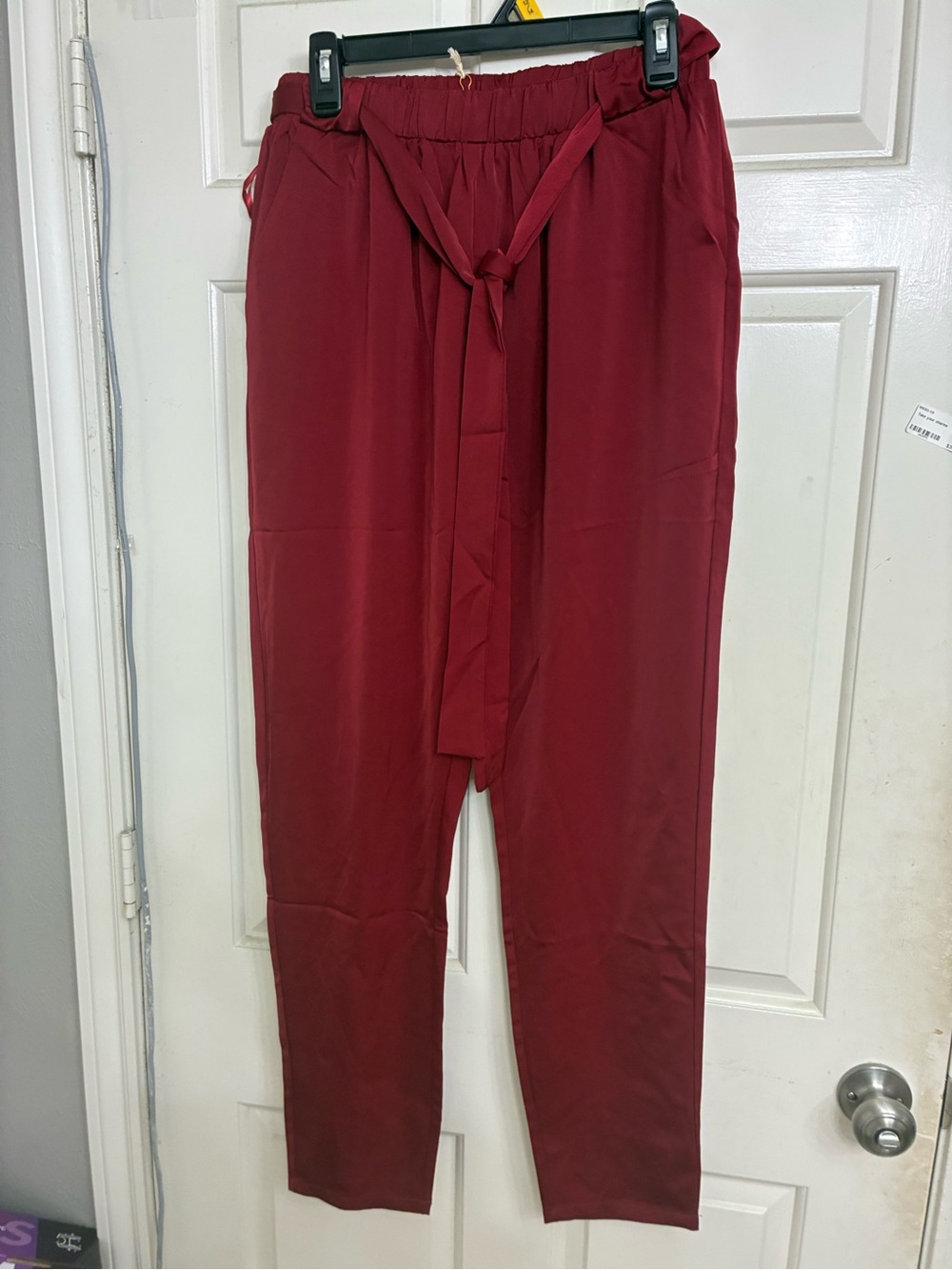 High-Waist Tie-Belt Women’s Pants - Burgundy